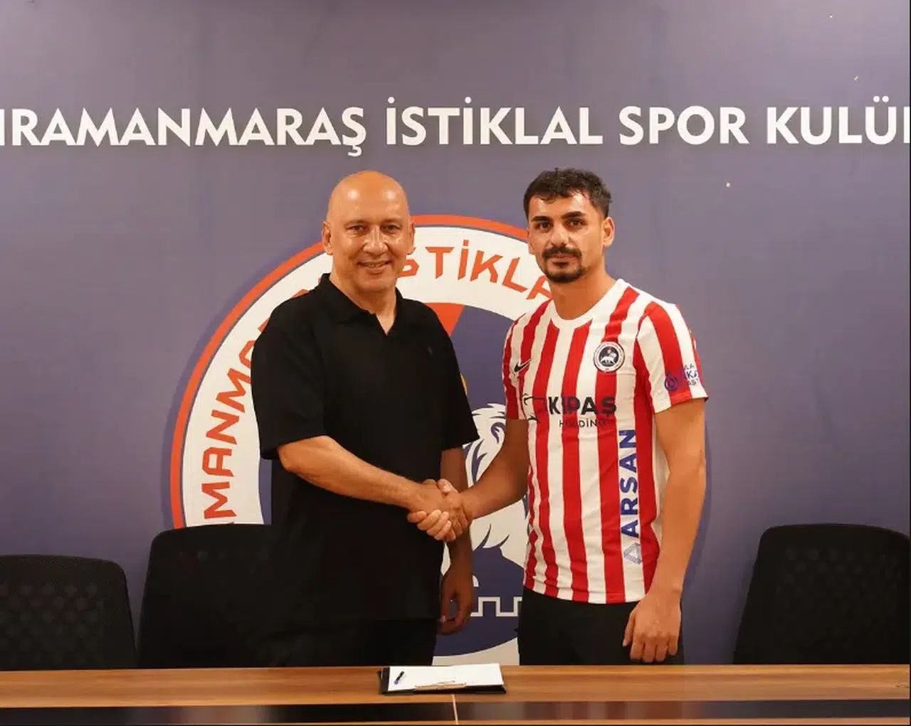 İstiklalspor'dan İlk Transfer! Bünyamin Yürür İmzayı Attı