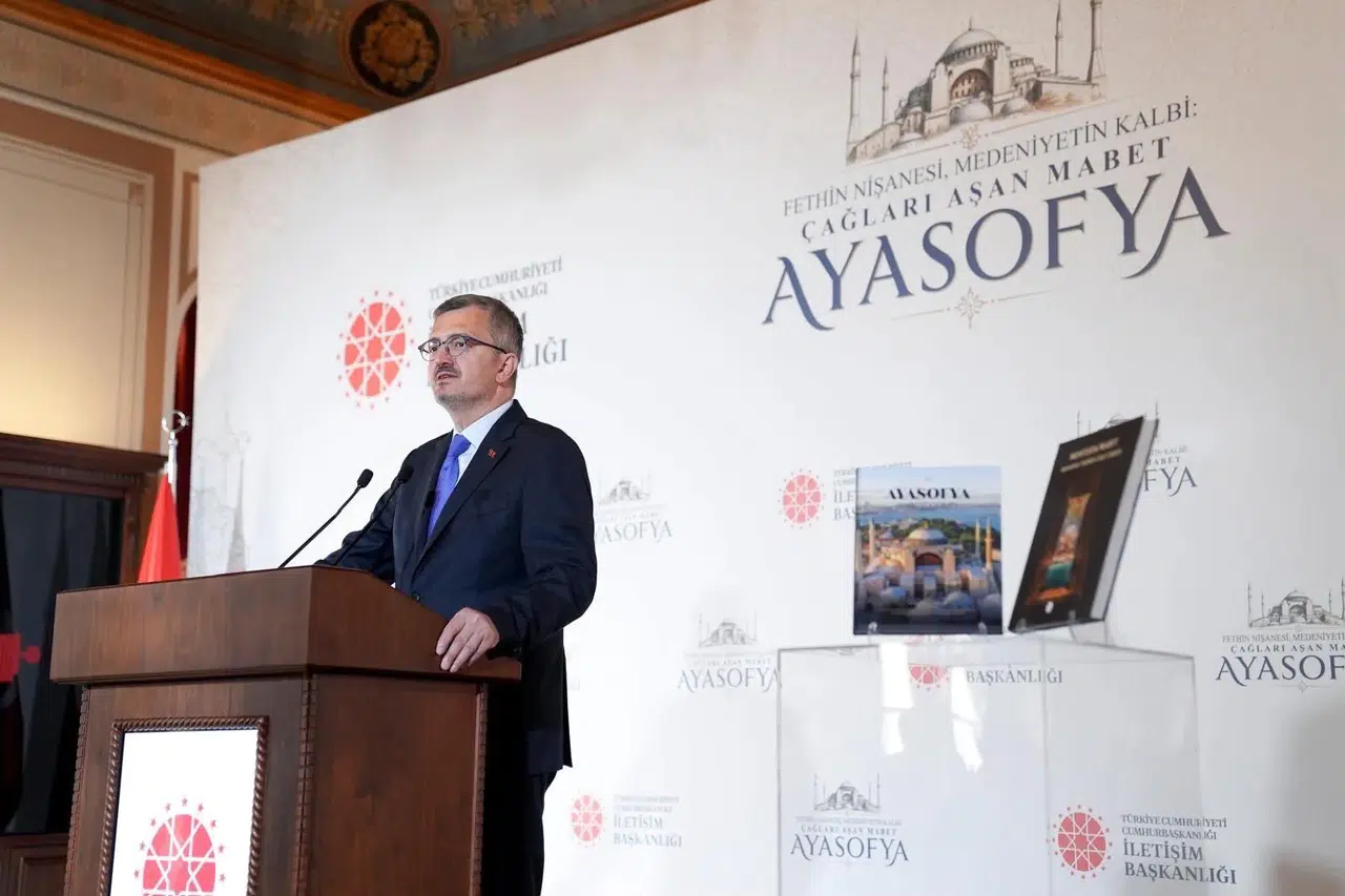 İletişim Başkanı Duran: Ayasofya'nın Yeniden İbadete Açılması Tarihî Hafızaya Sahip Çıkmanın Simgesidir