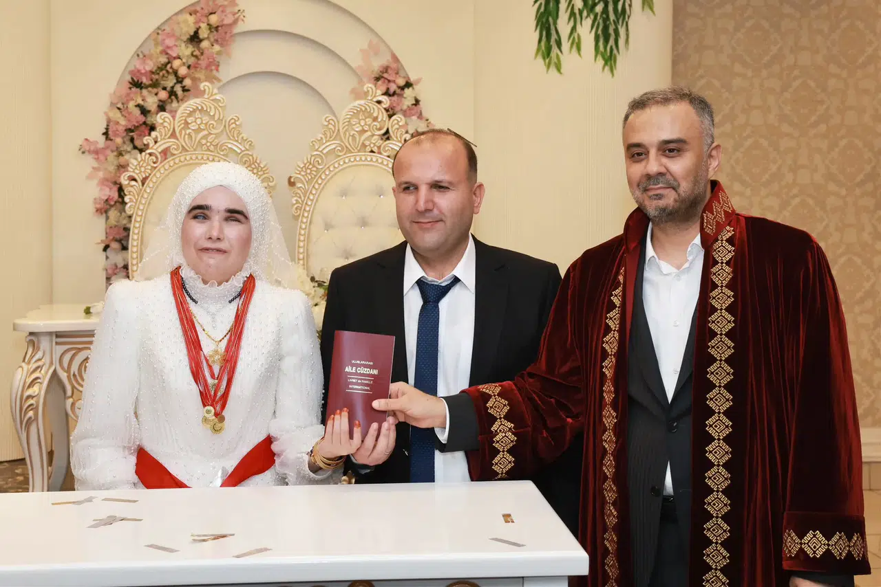 Başkan Toptaş Görme Engelli Çiftin Nikâhını Kıydı