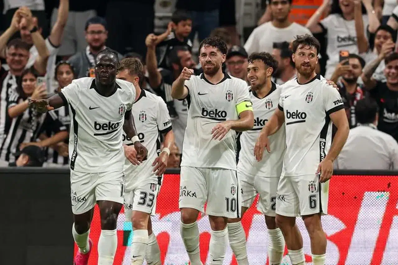 UEFA Avrupa Ligi'nde 9 takım tur atladı