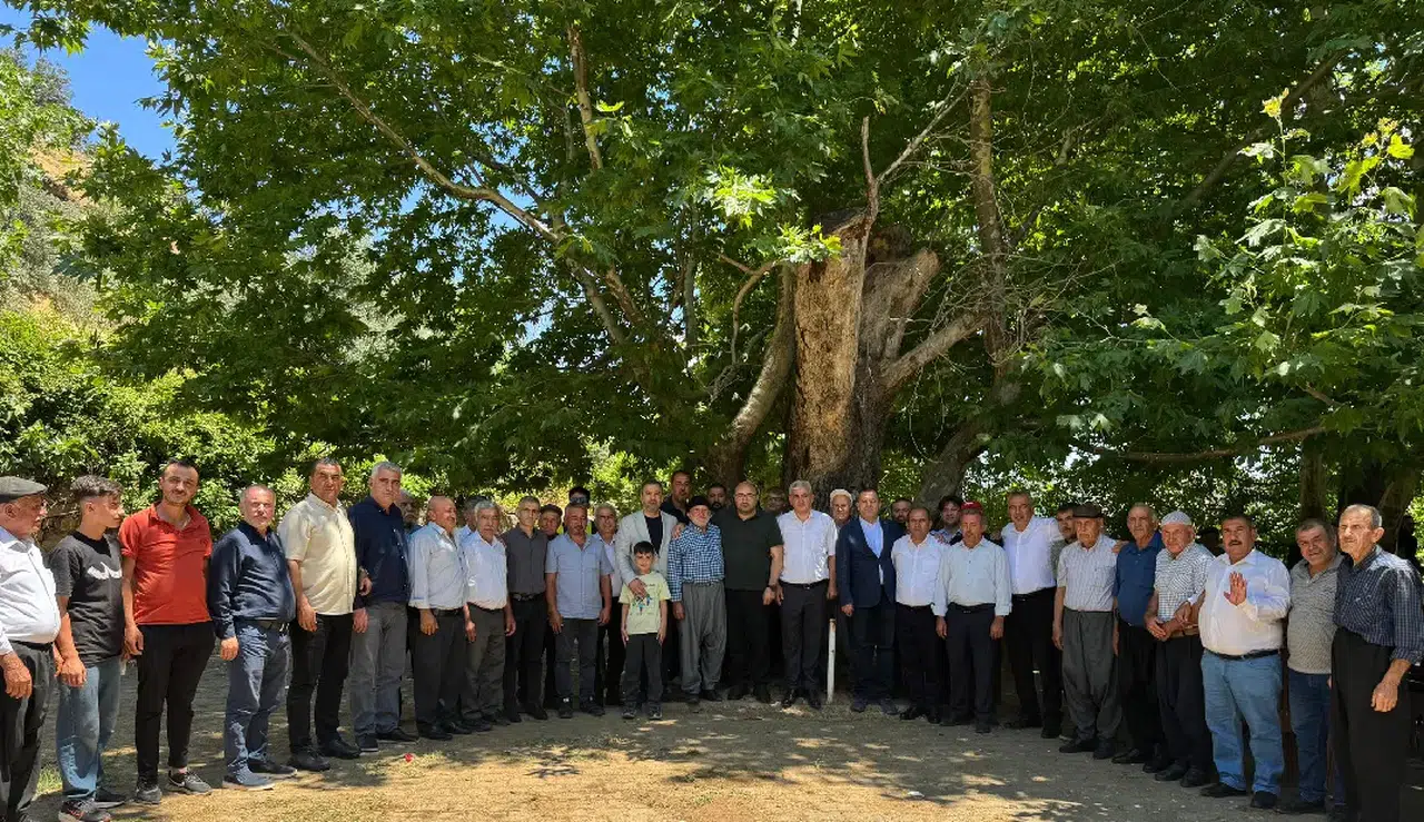 Kahramanmaraş'aa Asırlık Kaynak Suyu İçin Şükür Kurbanı Kesildi