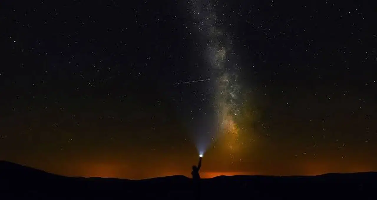 Bu Gece Kahramanmaraş Semalarında Görsel Şölen Var: Perseid Meteor Yağmuru Başlıyor