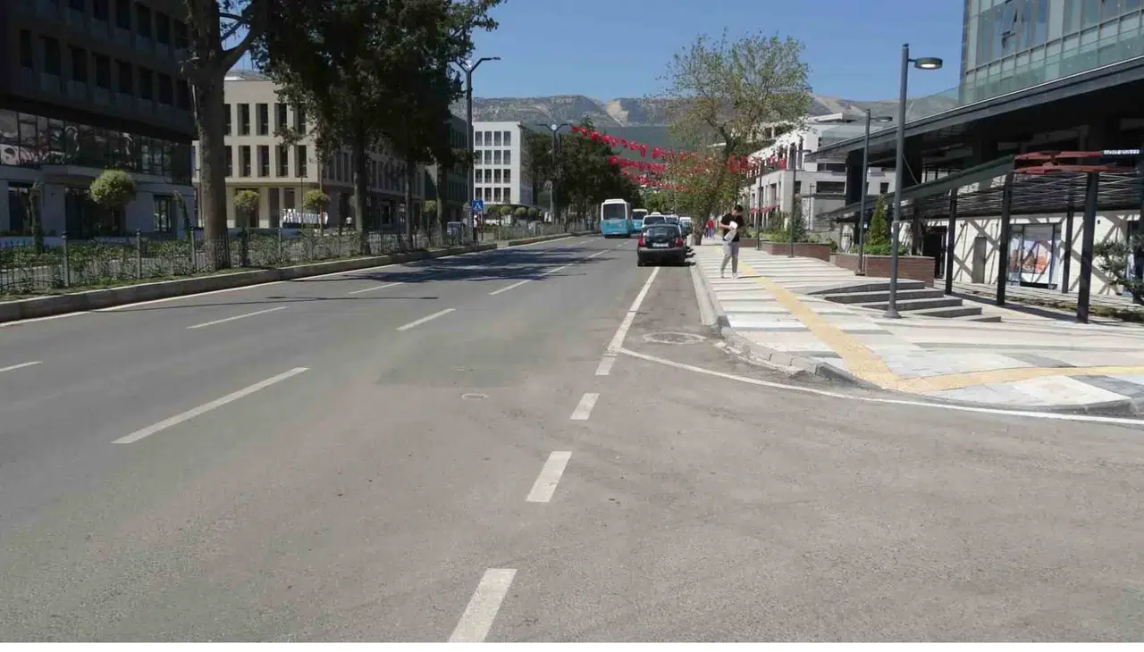 Kahramanmaraş’ta Sıcaktan Kaçanlar Oraya Sığındı