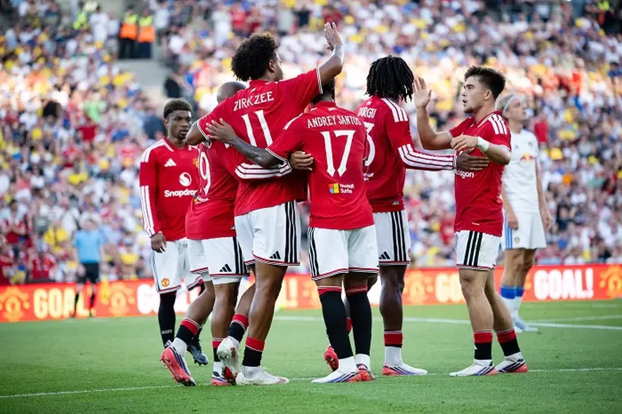 Manchester United, Leeds United’ı Penaltılarla Geçti