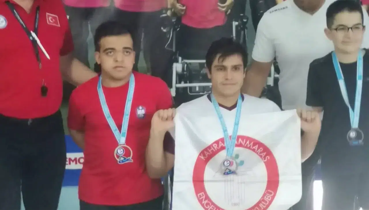 Kahramanmaraşlı Yüzücülerden Türkiye Dereceleri