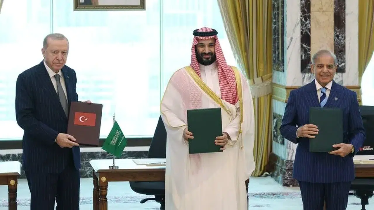 Türkiye, Suudi Arabistan ve Pakistan’dan Savunma Paktı
