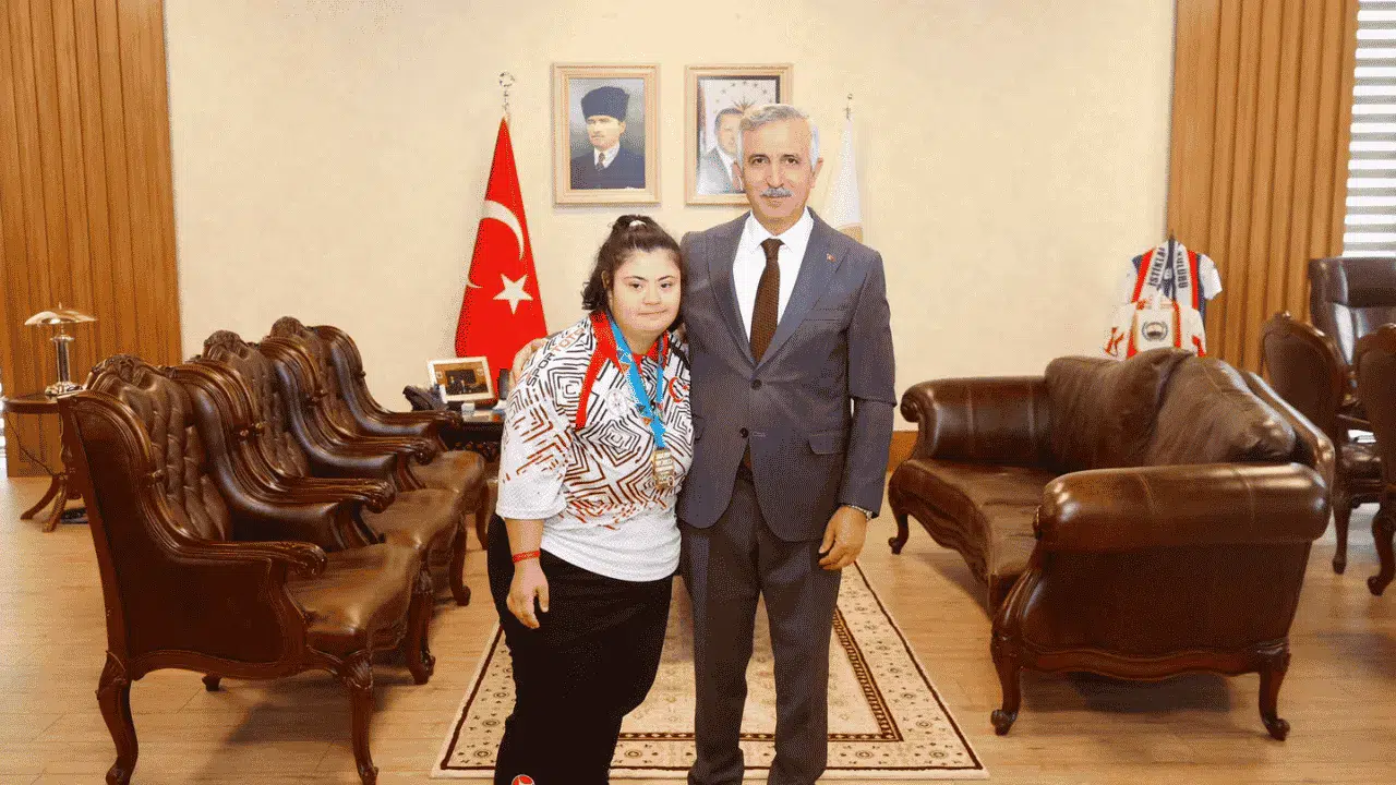 Dünya Şampiyonu Kahramanmaraş'ı Onurlandırdı