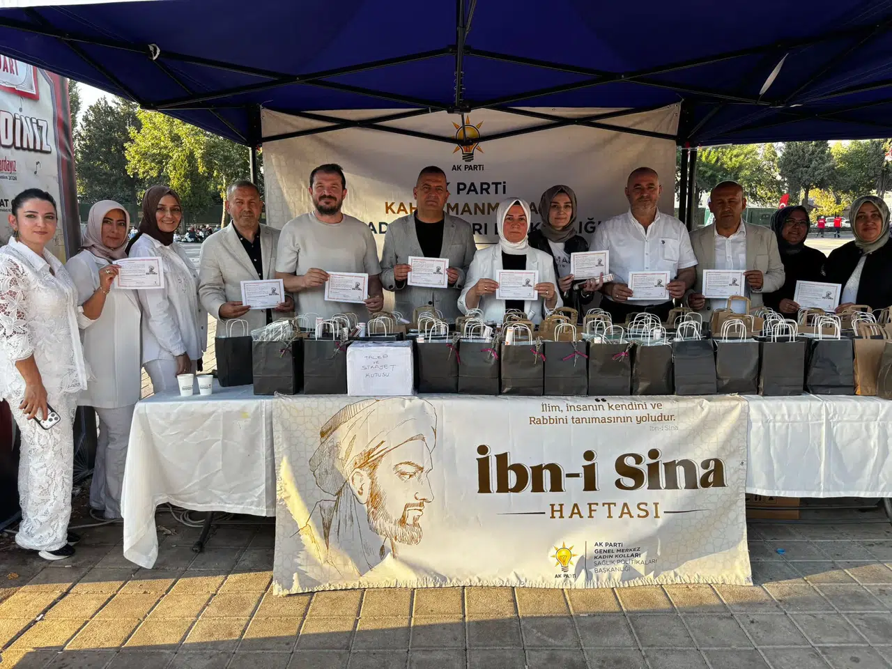 AK Parti Kadın Kollarından İbn-i Sina Haftası Programı