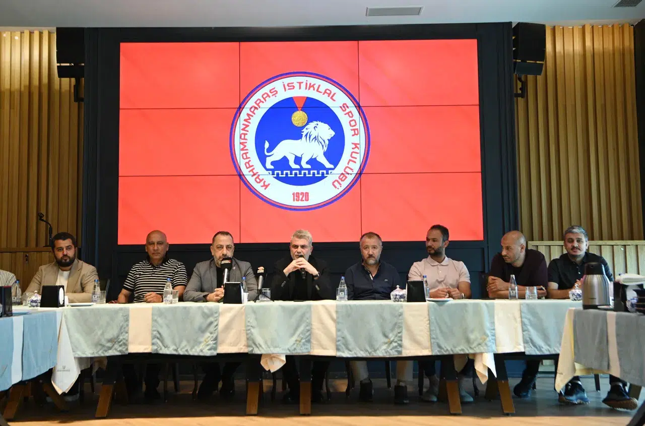 Başkan Görgel, İstiklalspor için yeni sezon öncesi moral toplantısı düzenledi