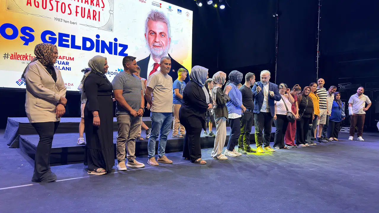 Kahramanmaraş Fuarı'nda Eğlence ve Nostalji İç İçe Geçti