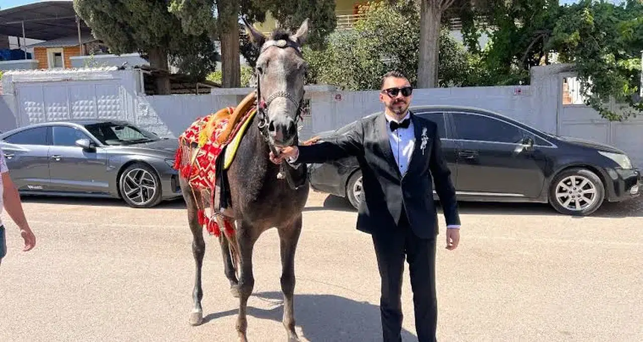 Atla Gelin Almaya Giden Damadın Planını Trafik Bozdu
