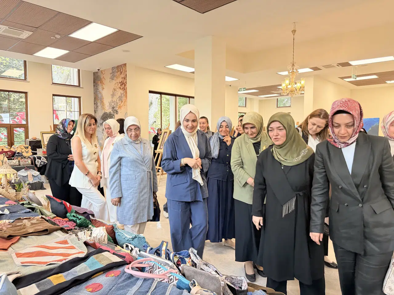 Şengül Kurum’dan KAMEK Sergisi’ne Ziyaret
