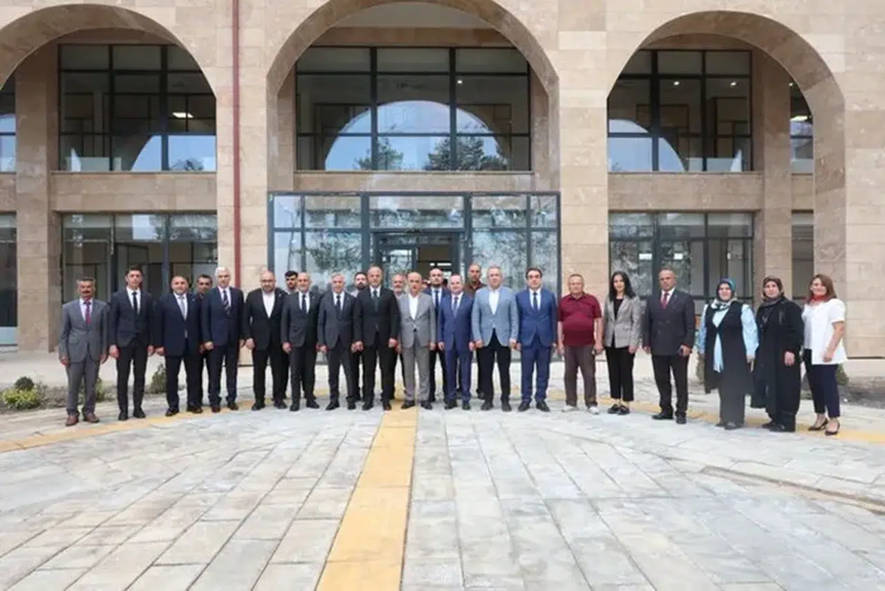 Vali Ünlüer’den Afşin Belediyesine Ziyaret