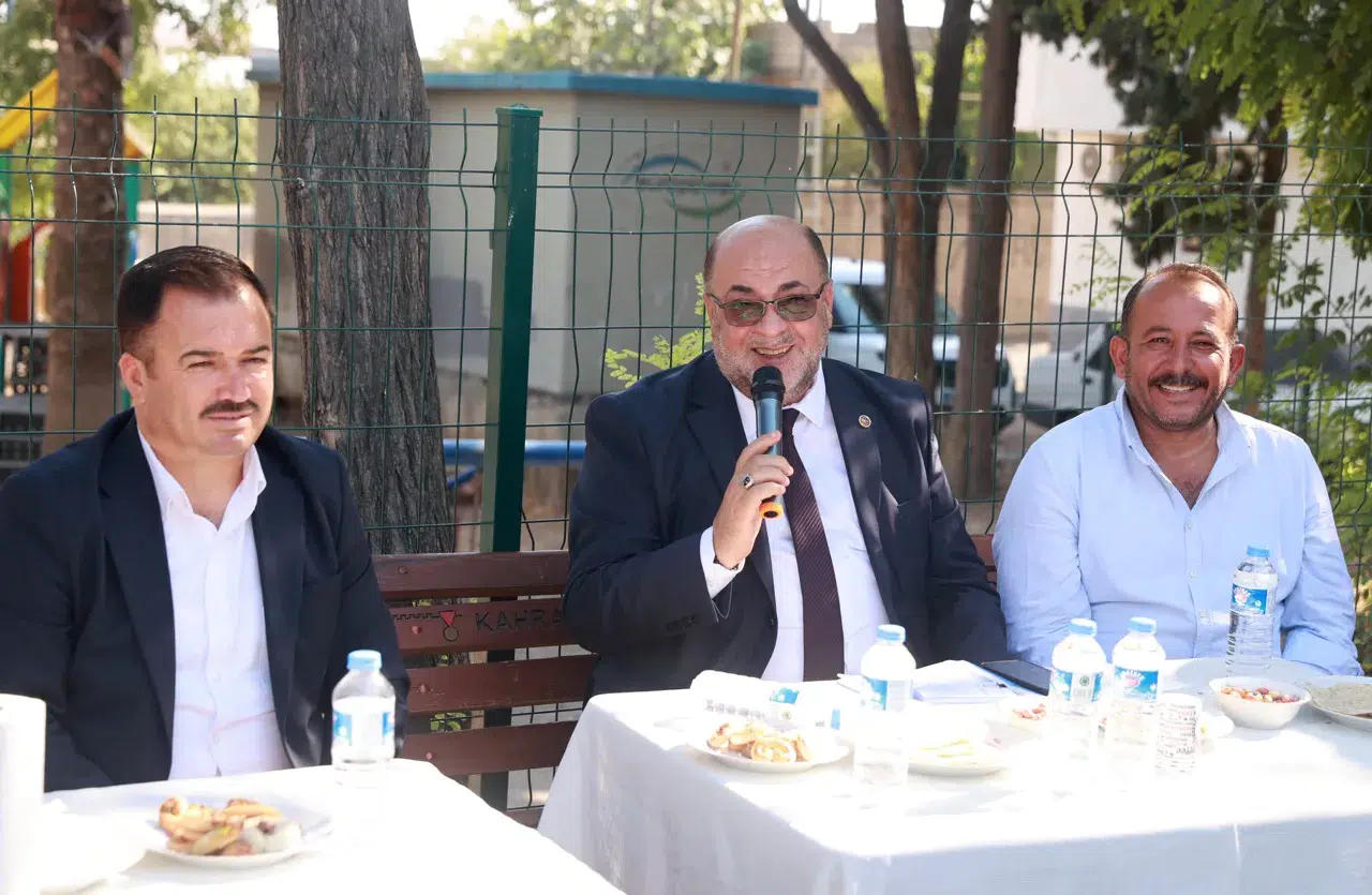 Başkan Akpınar, Bağlarbaşı Mahallesi'nde 101. mahalle toplantısını gerçekleştirdi