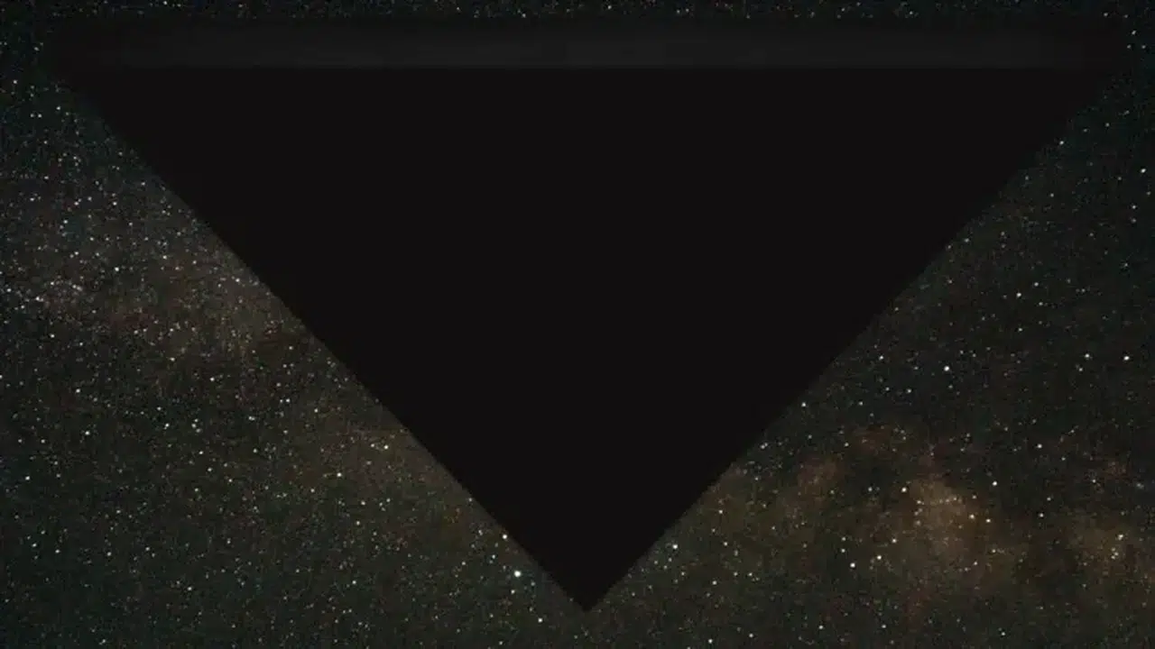 Pentagon Yeni UFO Dosyalarının Görüntülerini Yayınladı!