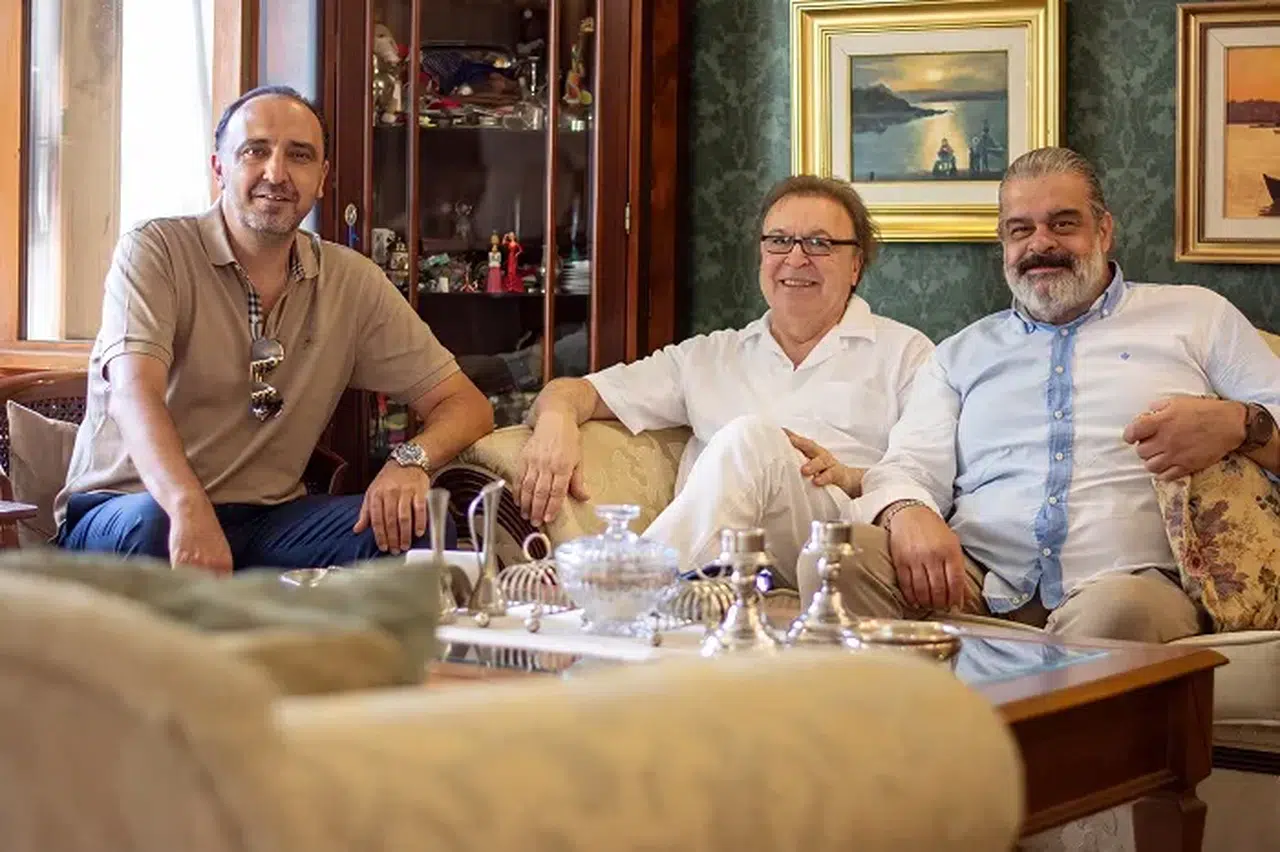 Turgay Kıran’ın Evinde Dikkat Çeken İş Buluşması
