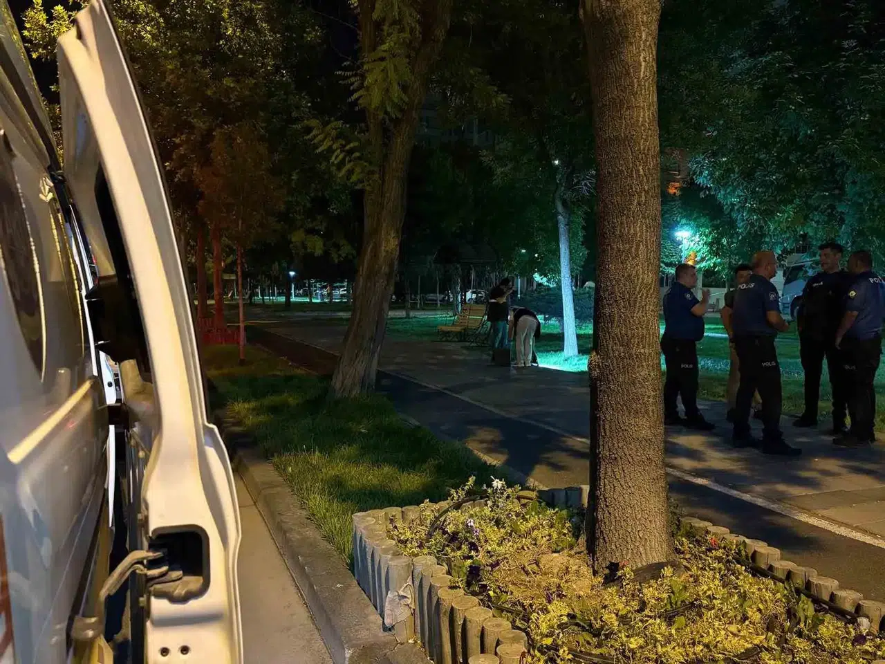 Otostopla Aracına Aldığı Şahıslar Tarafından Bıçaklandı!