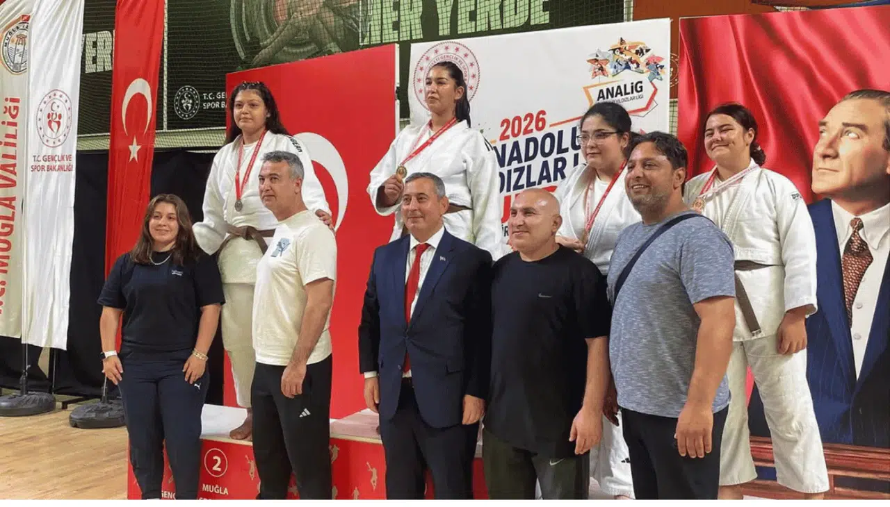 Menese Amine Yiğit Türkiye İkincisi Oldu