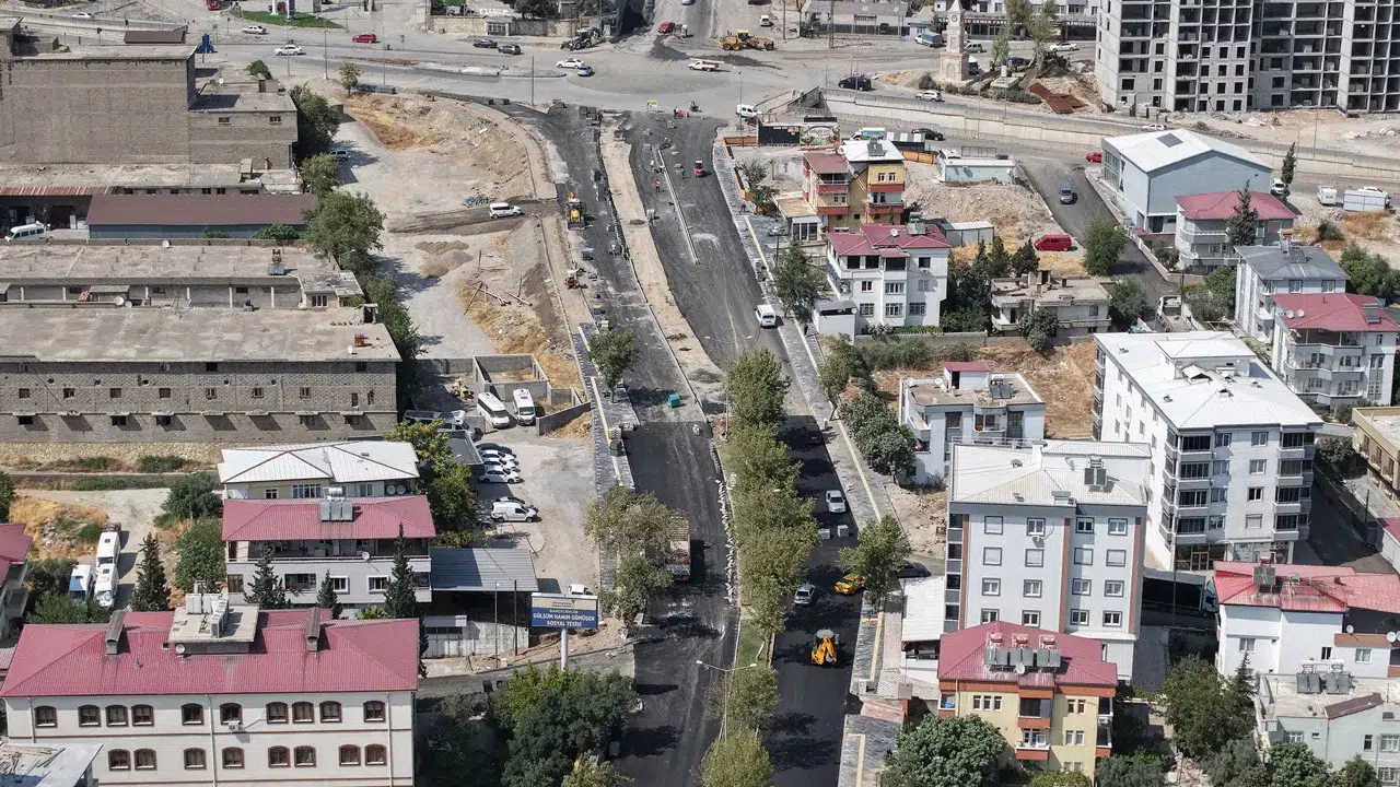 Kahramanmaraş’ta 26 Milyonluk Yatırım ile Lütfi Köker Bulvarı Yenileniyor