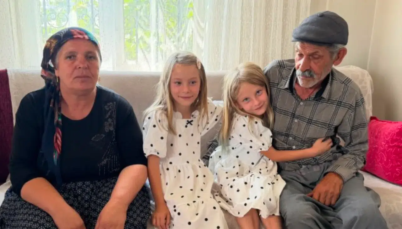 Adıyaman’da 34 Yıllık Özlem İkizlerle Sona Erdi!