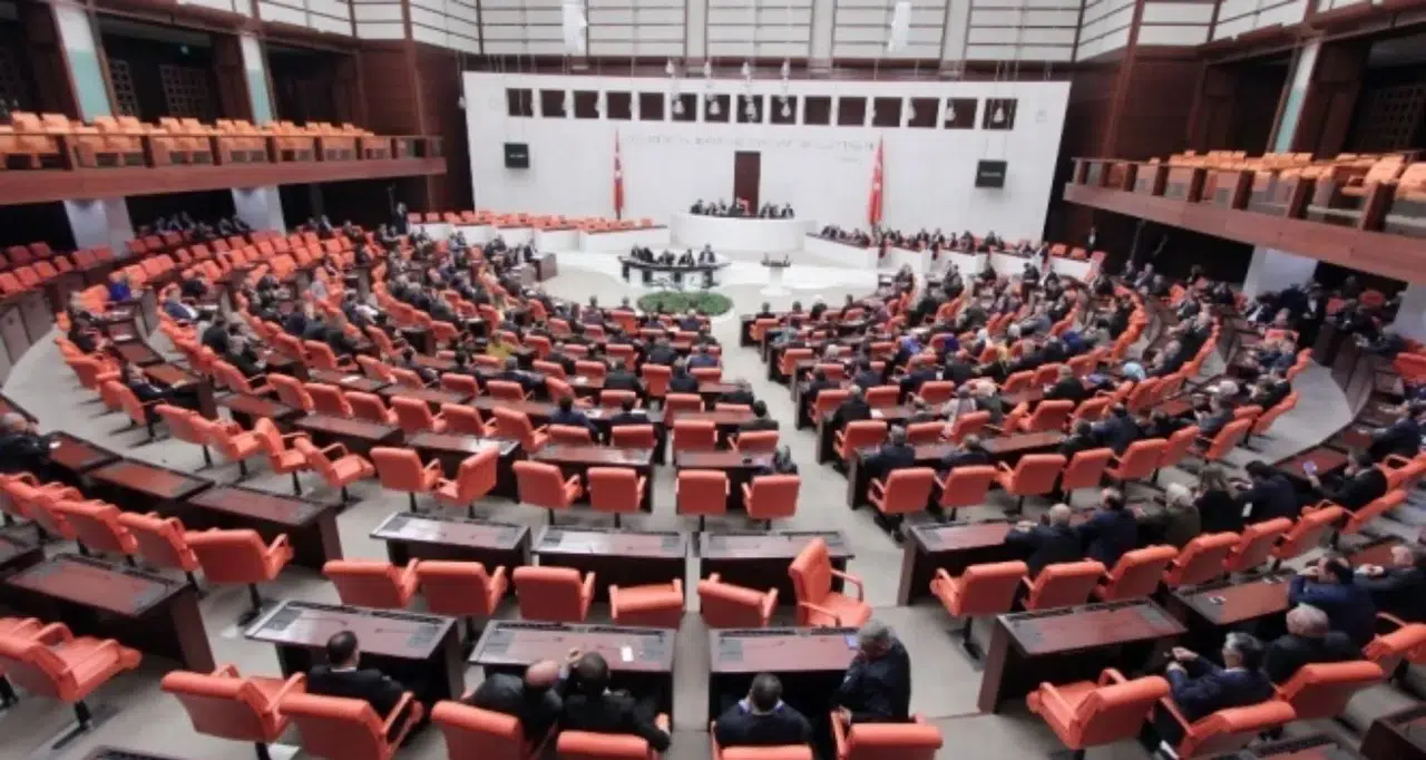 Cezalar Ağırlaştı: Suça Sürüklenen Çocuk Düzenlemesi TBMM’de Yasalaştı