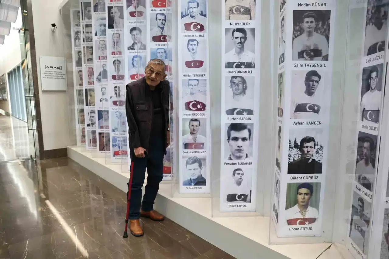 Türk Futbolunun Efsanesi Şükrü Ersoy Hayatını Kaybetti: Şükrü Ersoy Kimdir?