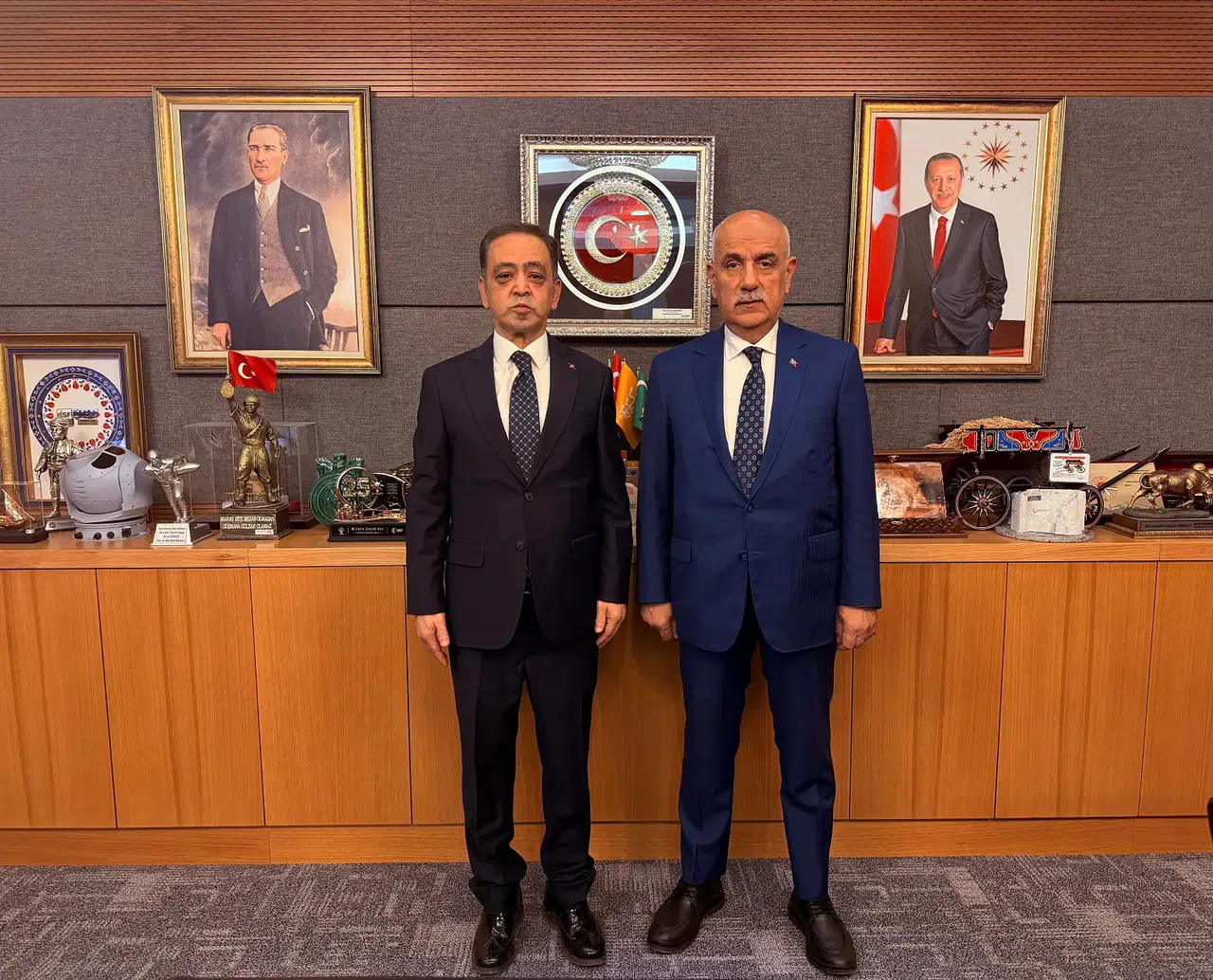 Kirişci, KABAD Başkanı Süleyman Demir’i TBMM’de Ağırladı
