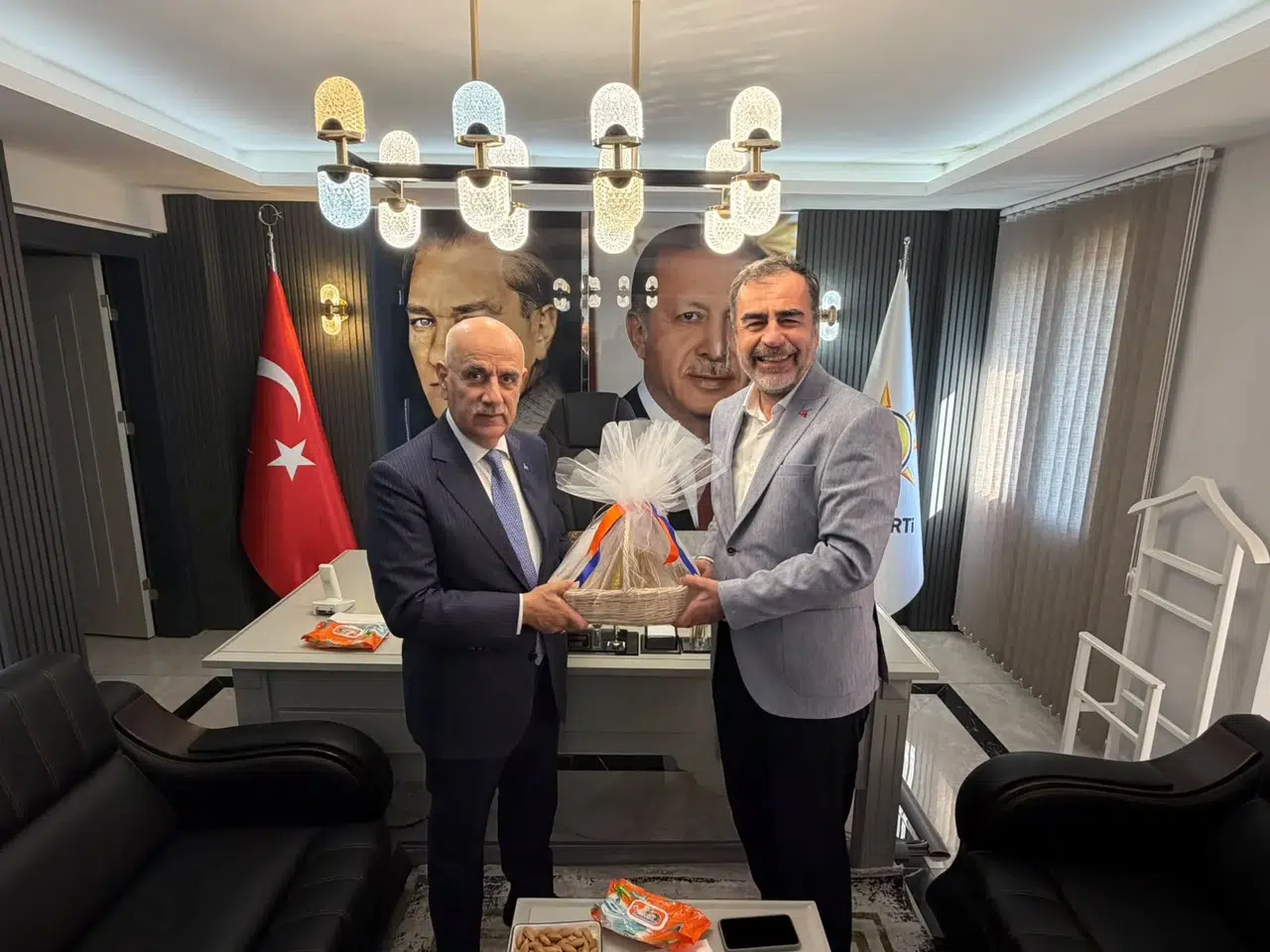 Kirişci’den AK Parti Aydın İl Başkanlığına Ziyaret