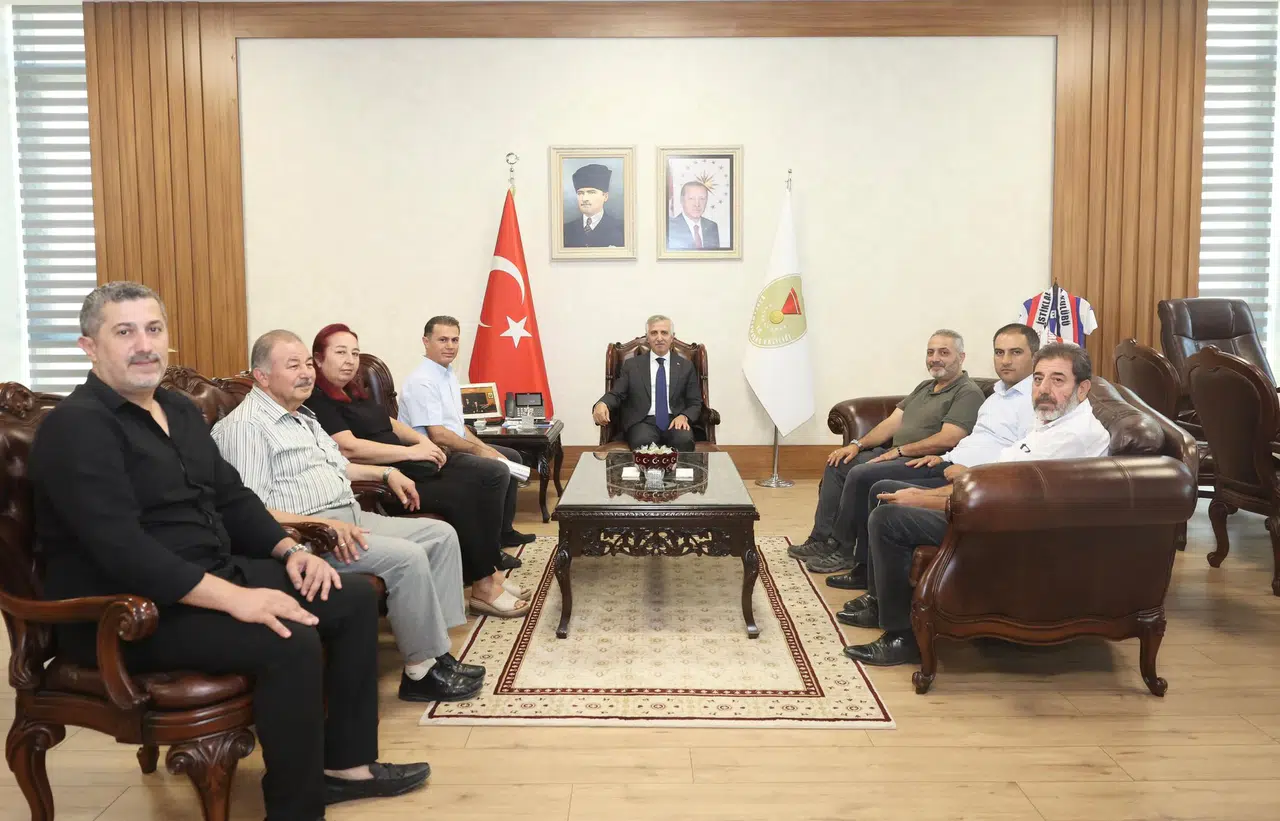 Esnafın Çağrısı Karşılıksız Kalmadı: Vali Ünlüer, Kocaeli Çarşısı Esnafıyla Görüştü