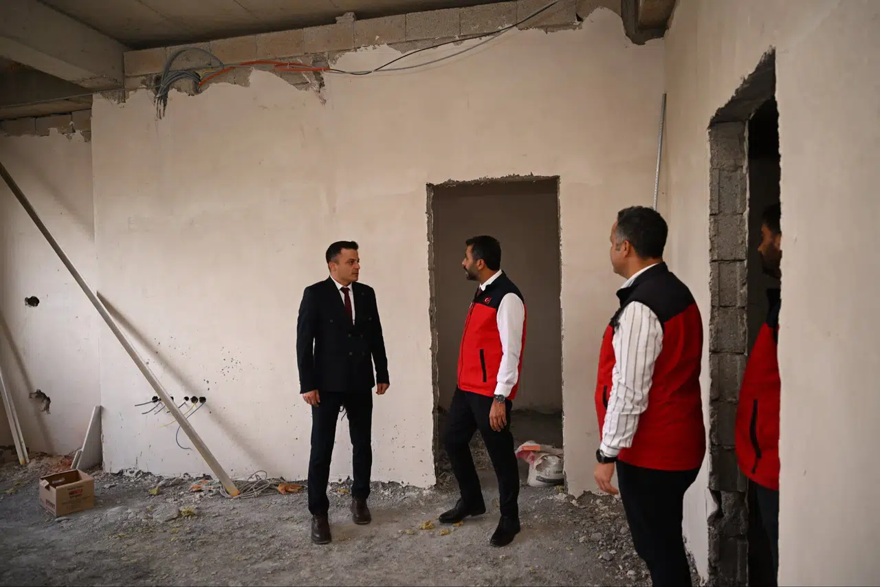Afşin İlçe Tarım Müdürlüğü Binasında Çalışma Sürüyor