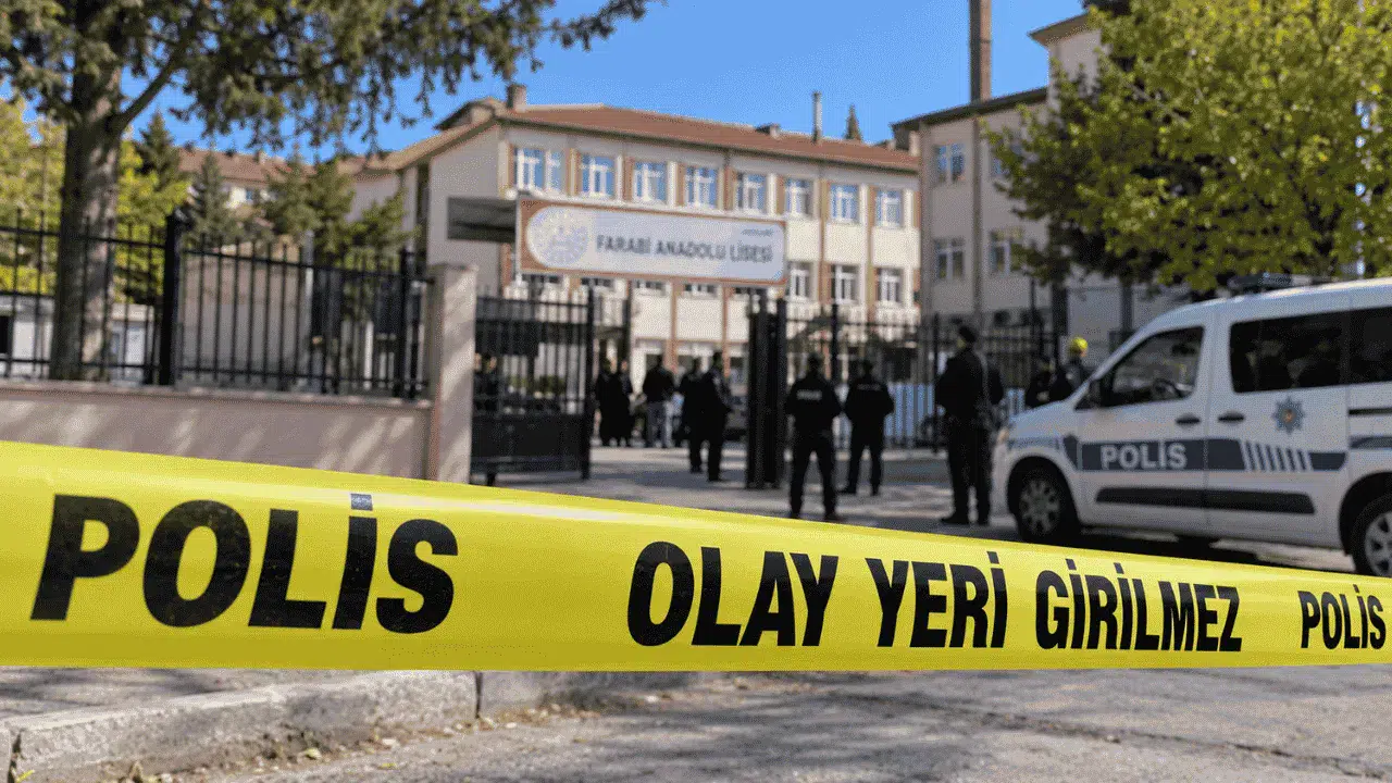 Osmaniye’de Okul Bahçesinde Öğretmene Silahlı Saldırı