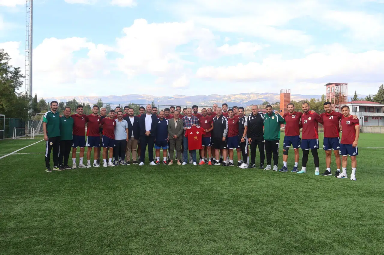 Prekazi, Onikişubatspor’un Antrenmanını Ziyaret Etti