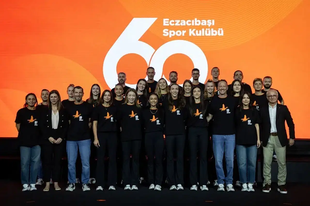 Eczacıbaşı Spor Kulübü 60. Yılını Yeni Sezonla Kutladı