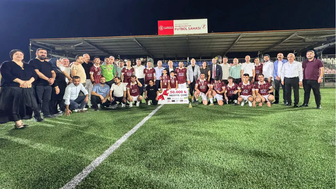Karatutlu, Futbol Turnuvasının Final Heyecanına Ortak Oldu