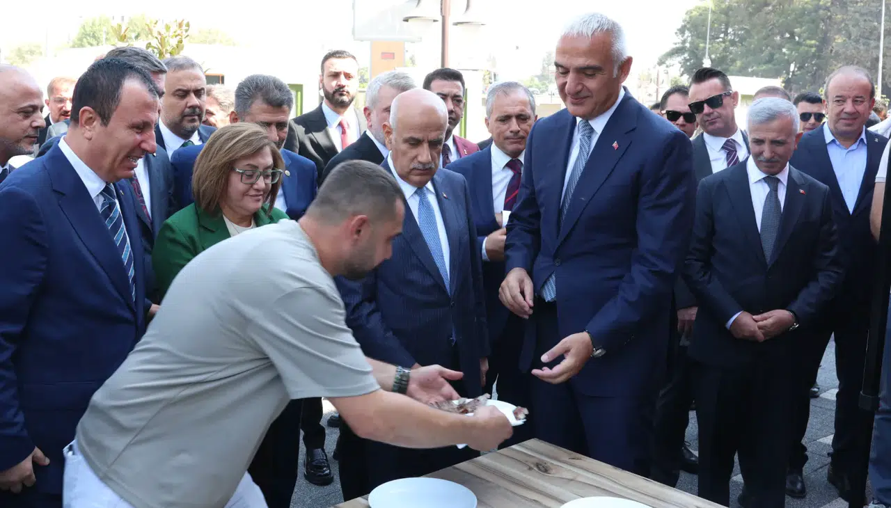 Zeyrek Döner’den Bakan Ersoy’a Maraş Lezzeti