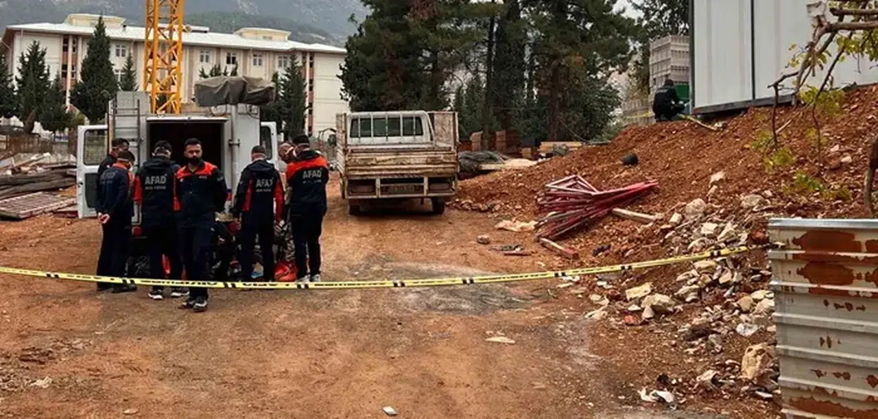 Akif Bulut: Okula tedbir amaçlı bir gün ara verdik