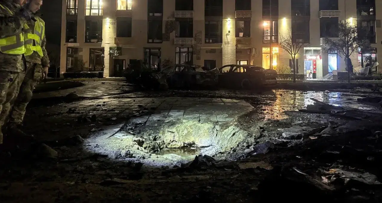 Kiev’de 25 Katlı Binaya İHA Saldırısı: 2 Can Kaybı, 9 Yaralı