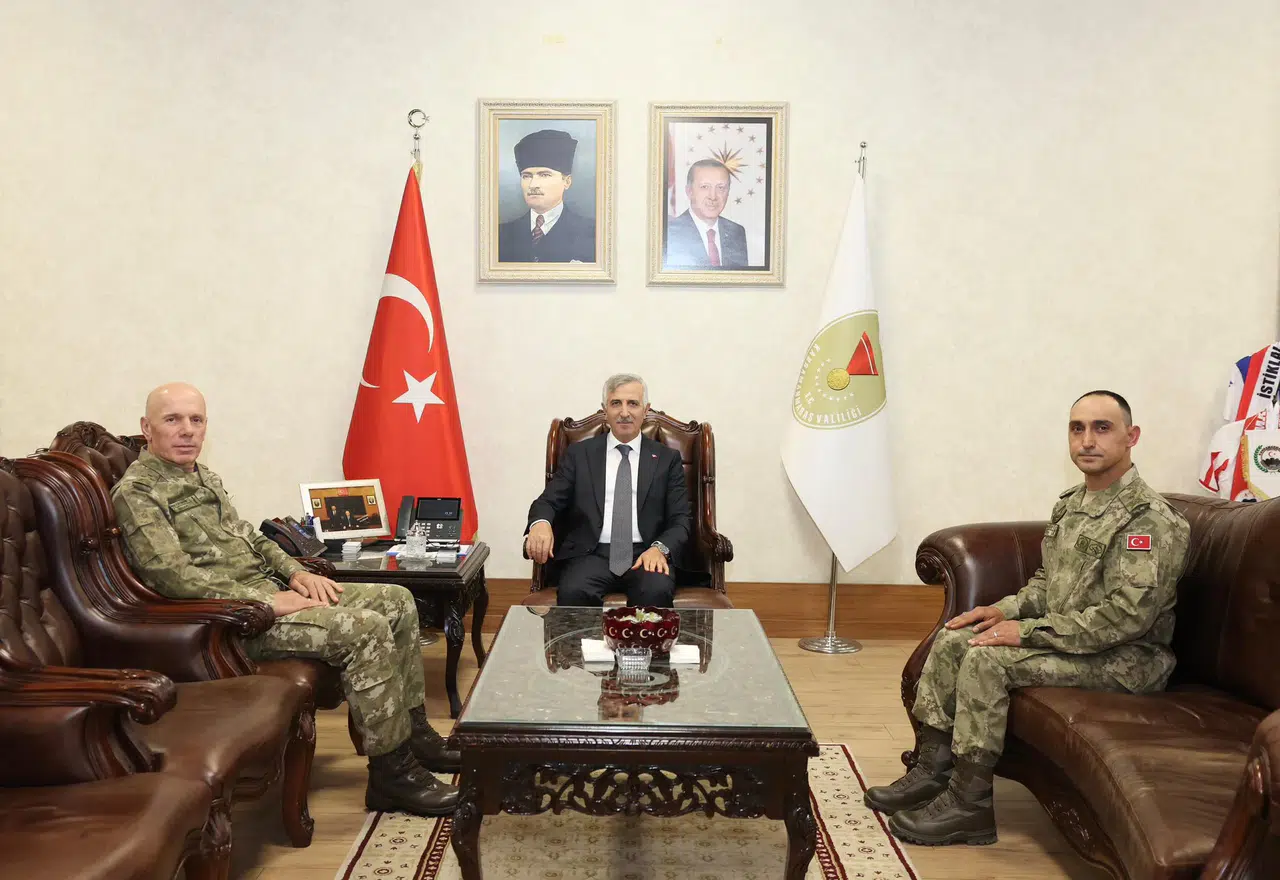 Vali Mükerrem Ünlüer, Kolordu ve Tugay Komutanlarını Ağırladı