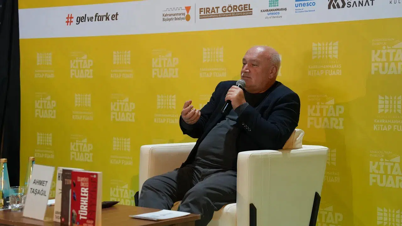 Kahramanmaraş Kitap Fuarı'nda tarihe yolculuk! Ahmet Taşağıl anlattı