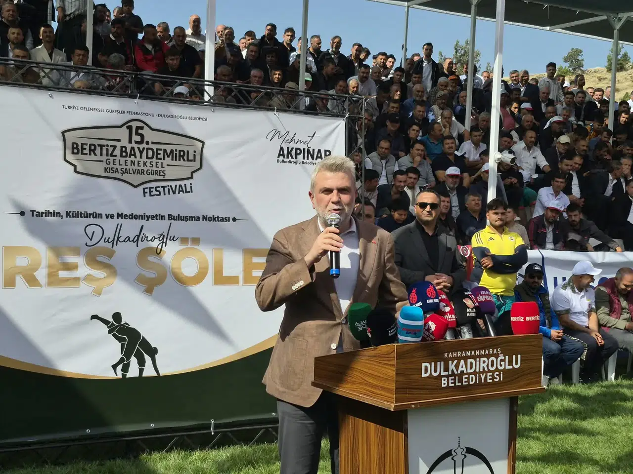 Kahramanmaraş’ta kısa şalvar güreşleri başladı