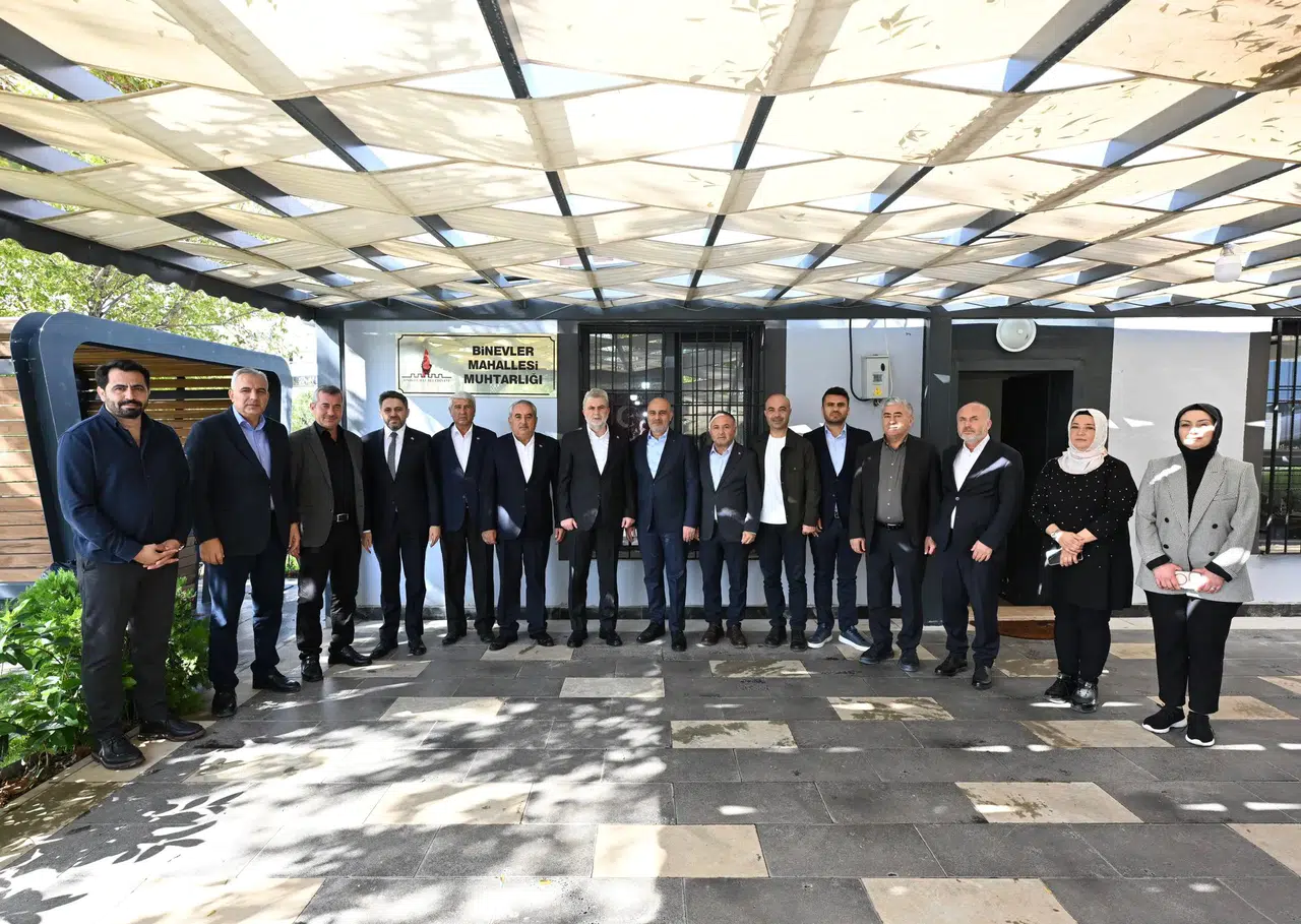 Binevler’de muhtarlarla hizmet talepleri görüşüldü