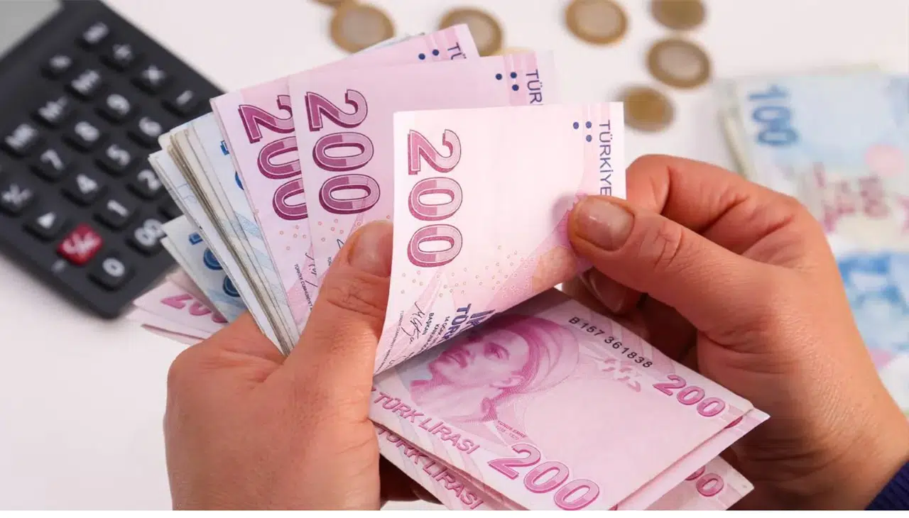 Asgari ücrette gözler 2027’de: Karakaş oran verdi