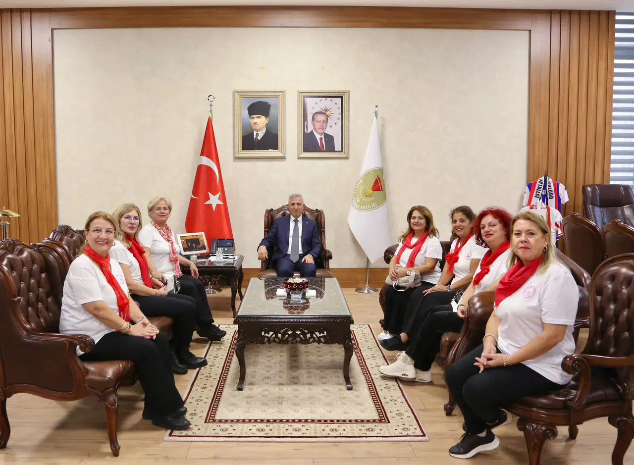 Vali Ünlüer, Bursa Nilüfer Kadın Korosu Heyetini Ağırladı