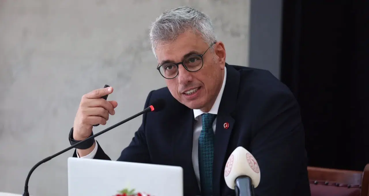Bakan Memişoğlu’ndan Gençlerde Sigara Kullanımı Uyarısı