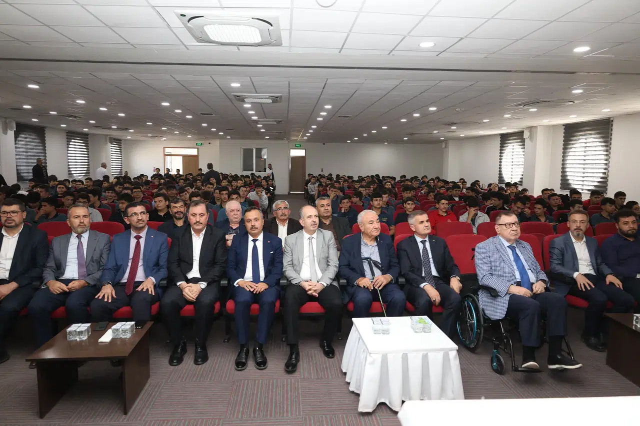 Kahramanmaraş’ta İmam Hatiplerin Kuruluşu Ve Sandal Hoca Söyleşisi