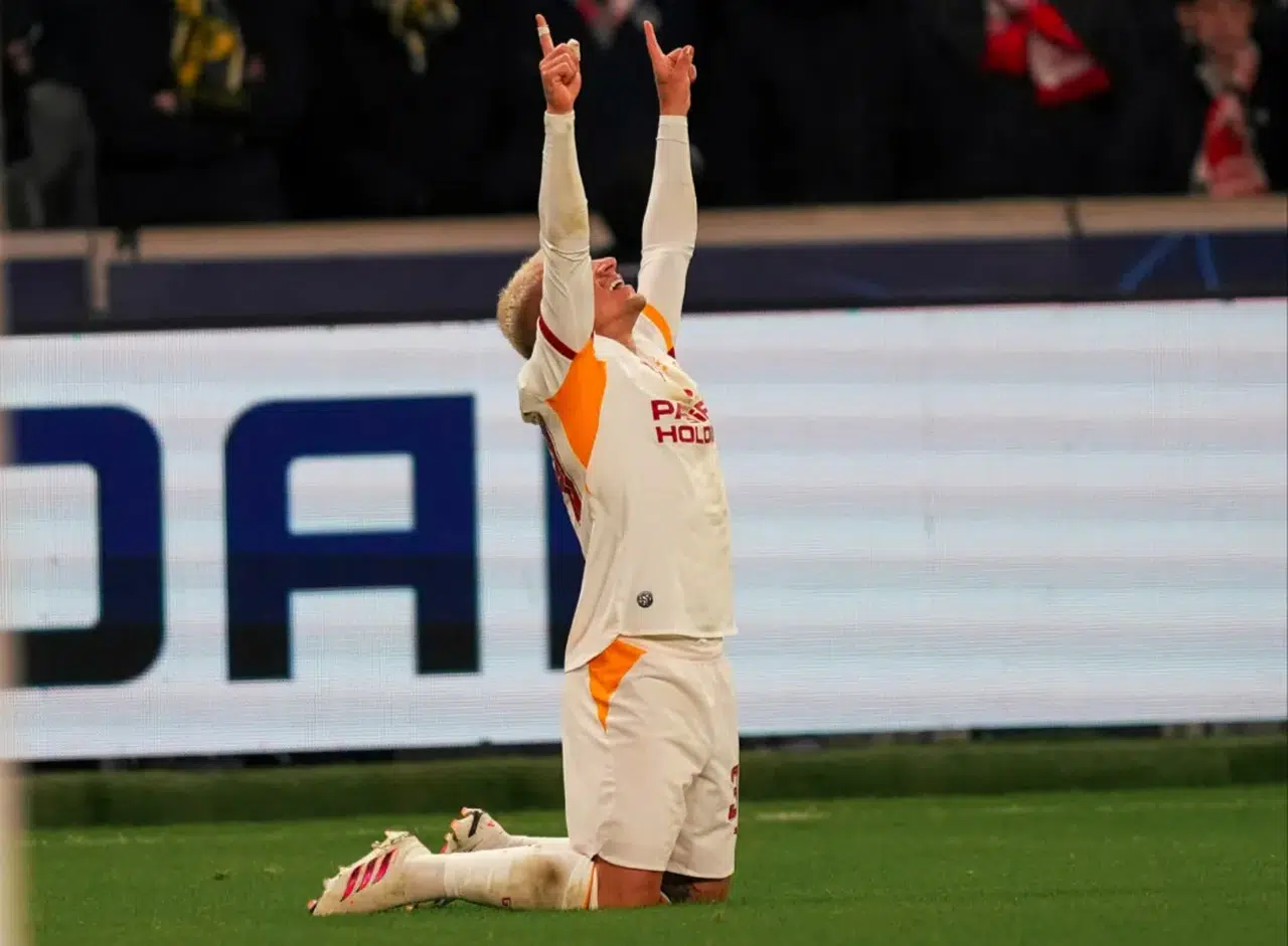 Aslan Fransa’da Tarih Yazdı
