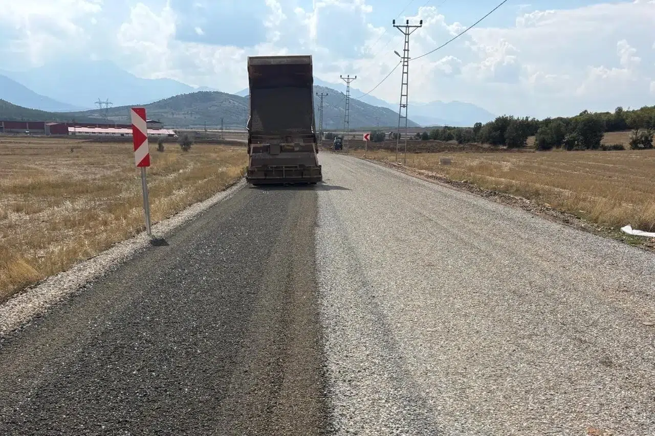 Göksun'da 9 milyon TL'lik yol hamlesi!