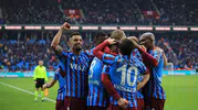 Trabzonspor Sahasında Şokta: Göztepe Trabzon’u Sessizliğe Gömüyor