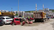 Freni Boşalan Kamyon Dehşet Saçtı
