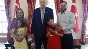 Cumhurbaşkanı Erdoğan, 'Cake Not Hate' kampanyasıyla tanınan Joshua Harris'i ağırladı